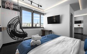 Calliope Penthouse, Nilie Hospitality Mgmt